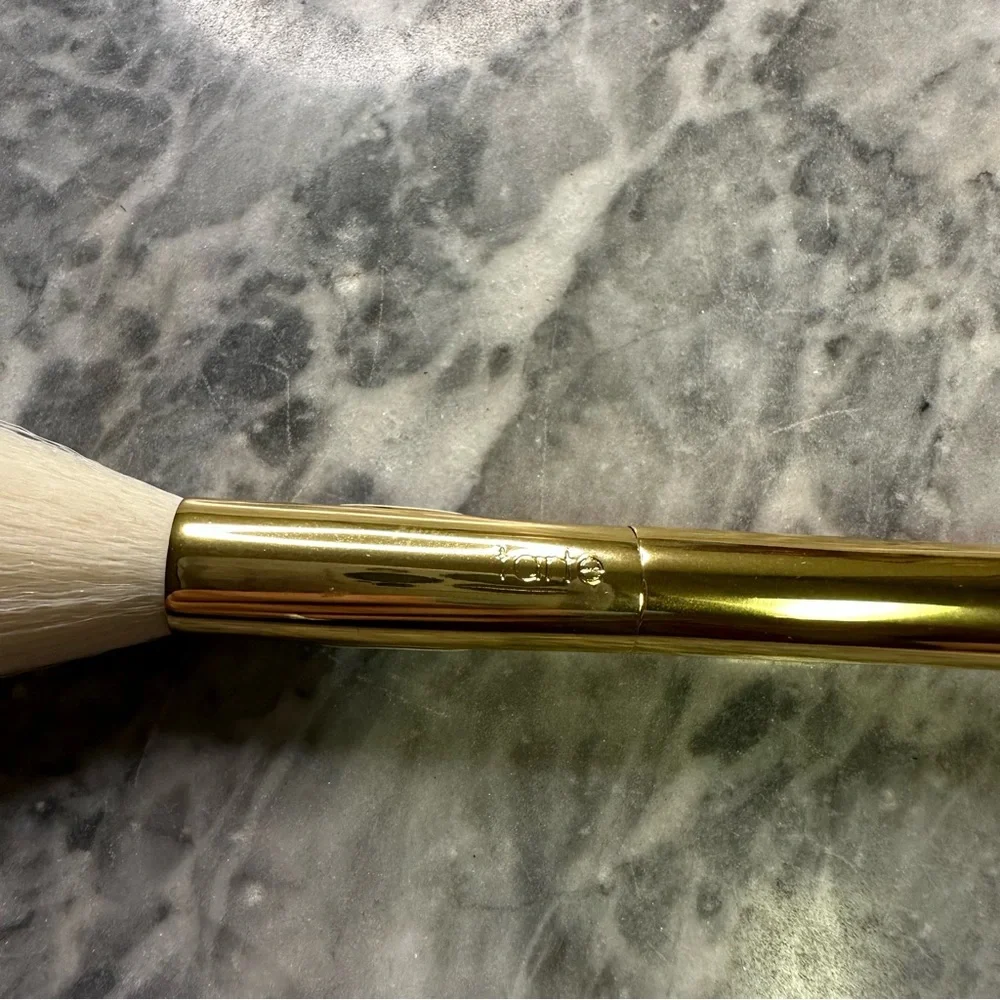 New Tarte Limited Edition Brush‎